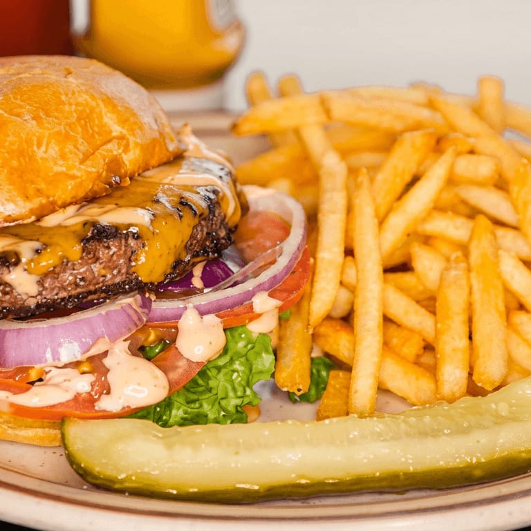 Savor Our Lunch Offerings